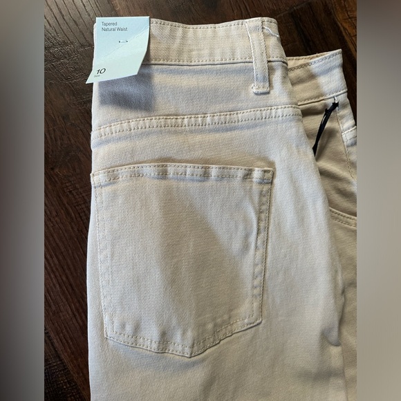 Prologue Tapered Mid-Rise Natural
Waist Pants
size 10 NWT LIGHT KHAKI sturdy - Picture 10 of 17